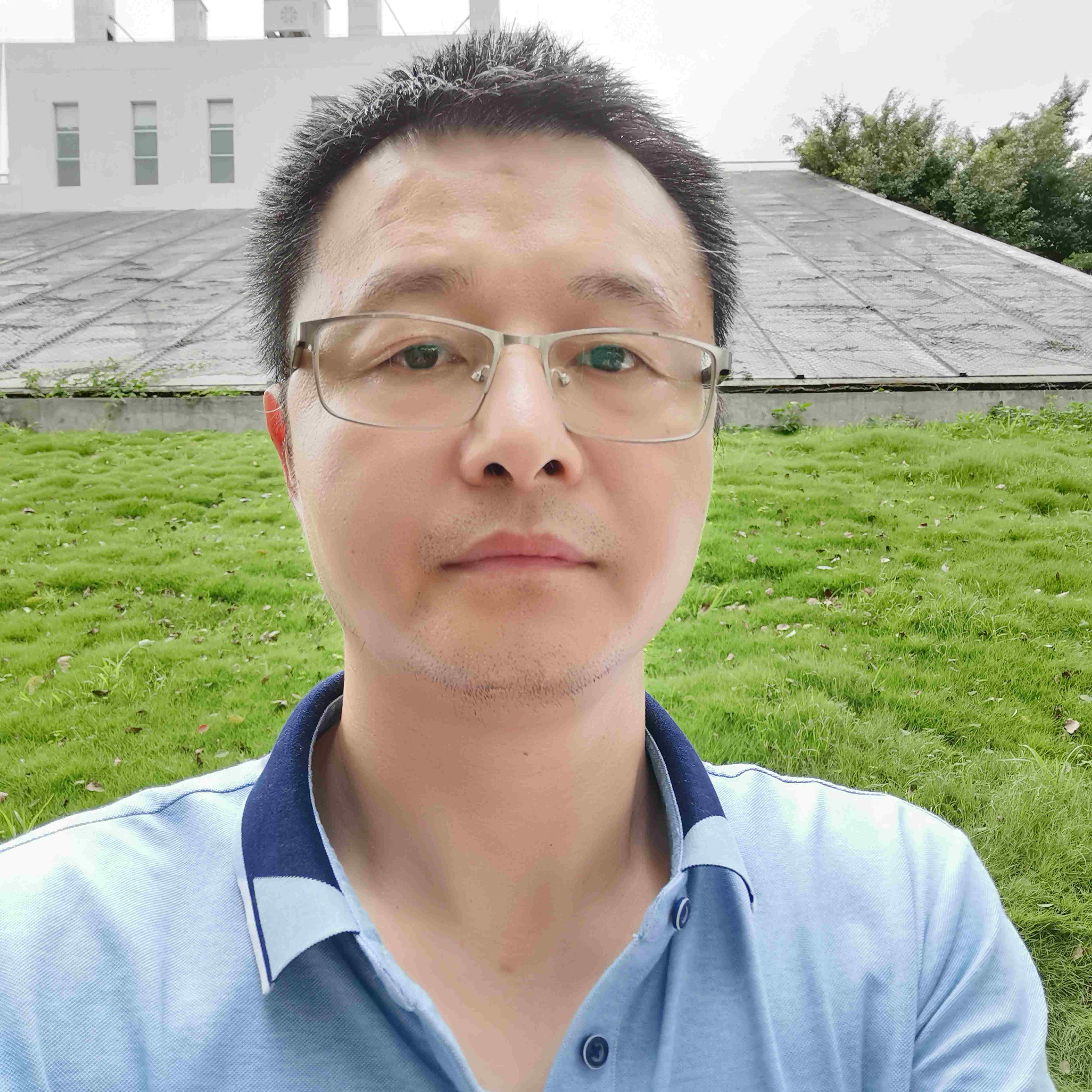 东莞市生龙信息科技有限公司  副总经理 吴武龙